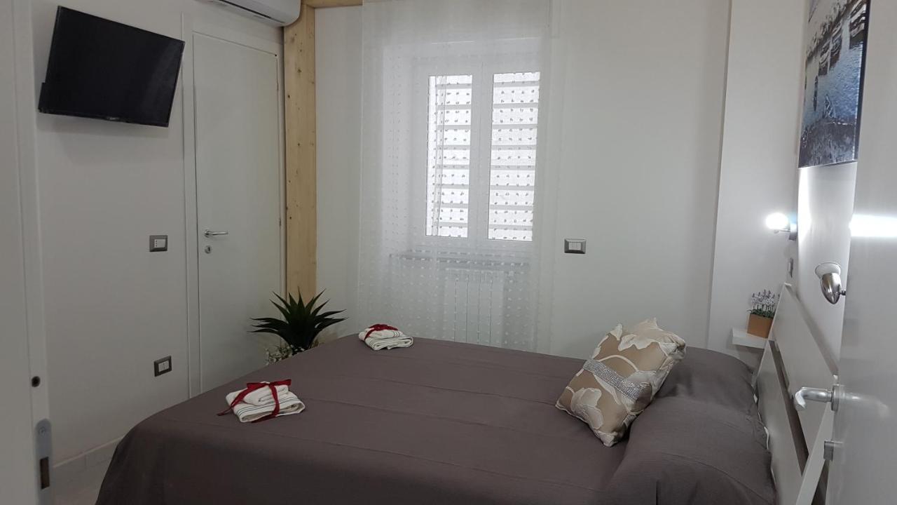 B&B Oplonti Resort 托雷安农齐亚塔 外观 照片