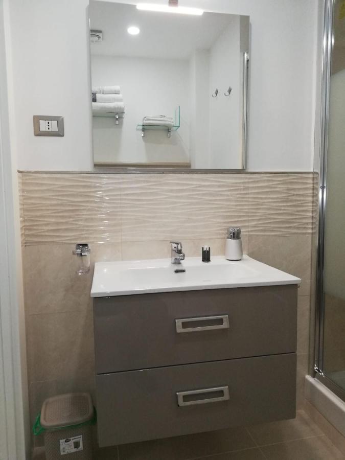 B&B Oplonti Resort 托雷安农齐亚塔 外观 照片