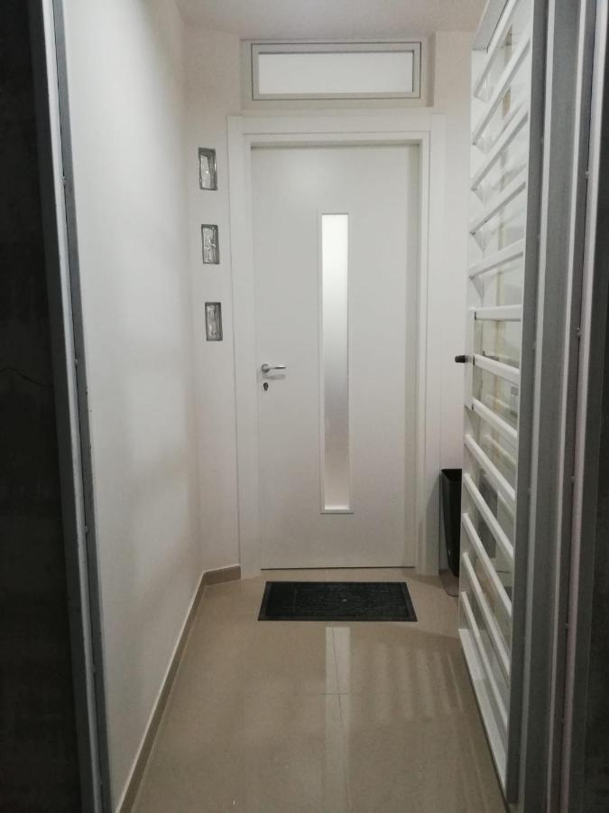 B&B Oplonti Resort 托雷安农齐亚塔 外观 照片