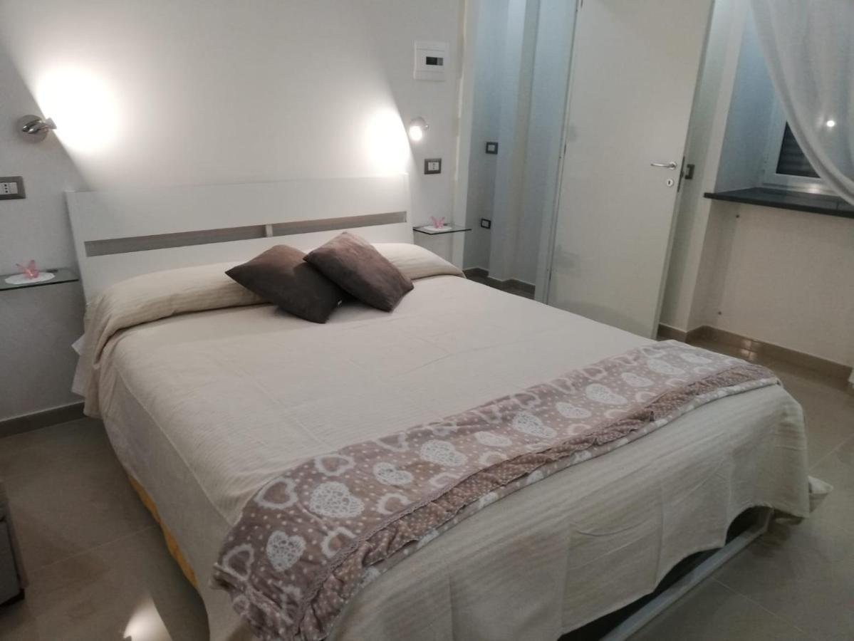 B&B Oplonti Resort 托雷安农齐亚塔 外观 照片